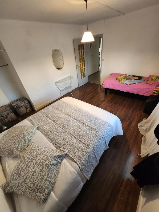 Flat Genay (Rhone) Exterior foto